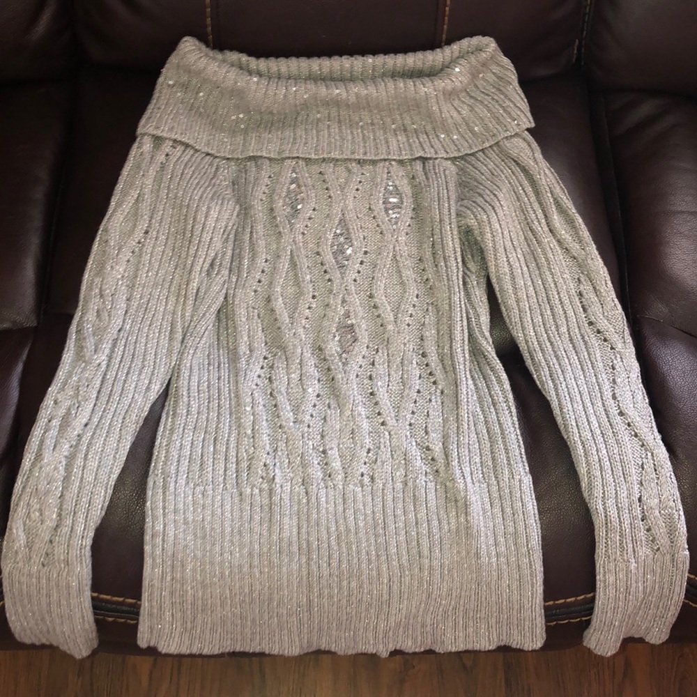 White House black market Women’s sweater